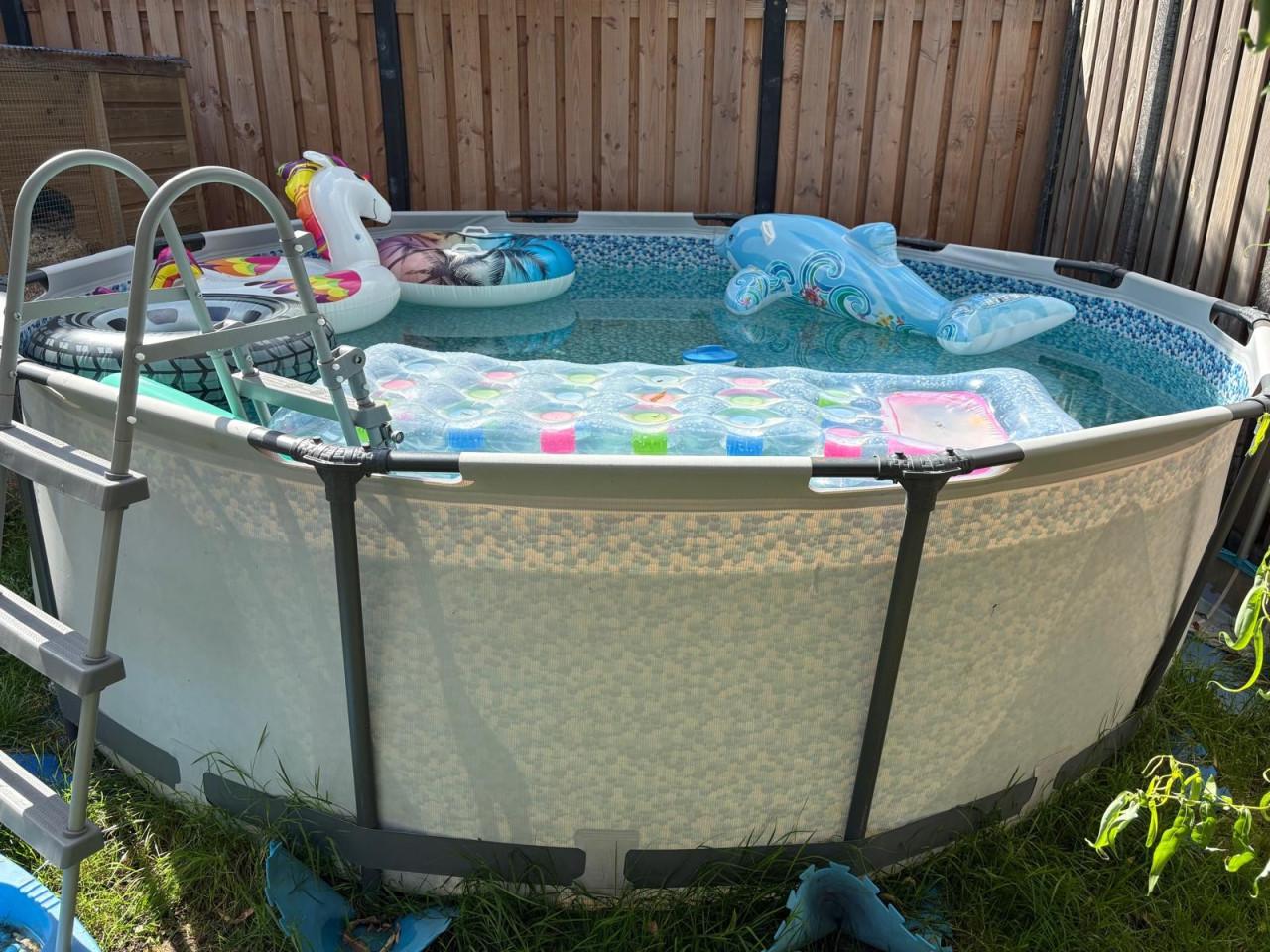 Compleet! Bestway zwembad 366 x100 incl zandfilterpomp etc