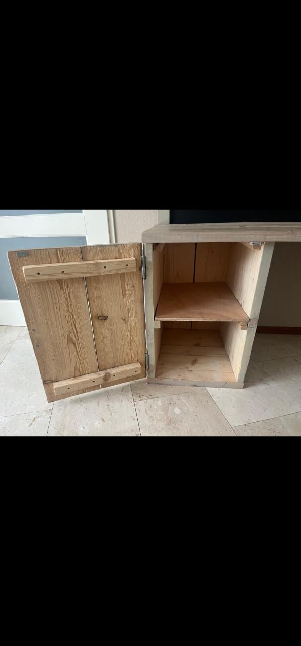 Steigerhouten bureau/speeltafel met opbergkast
