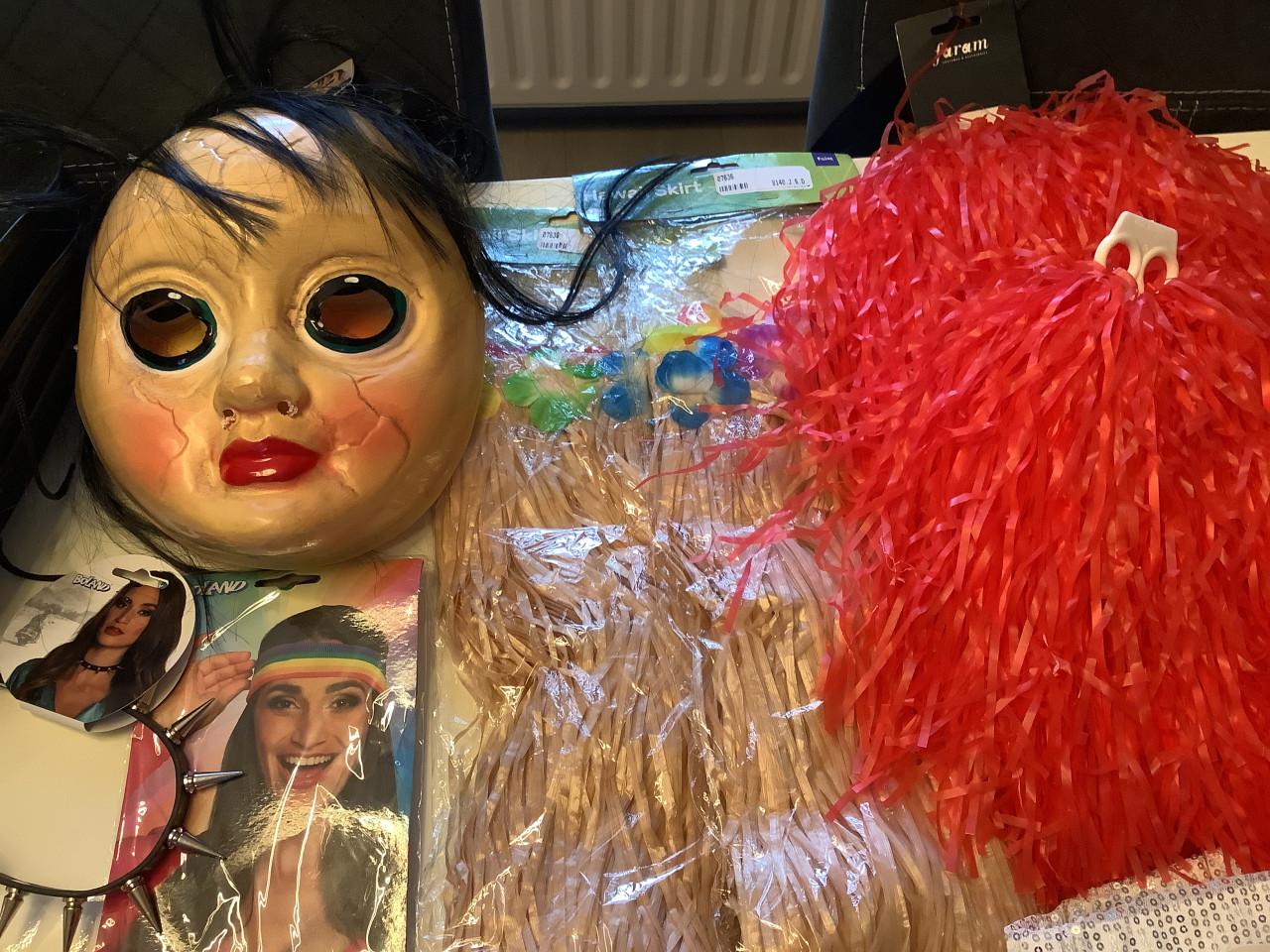 Partij leuke carnaval items. (Partij 35)