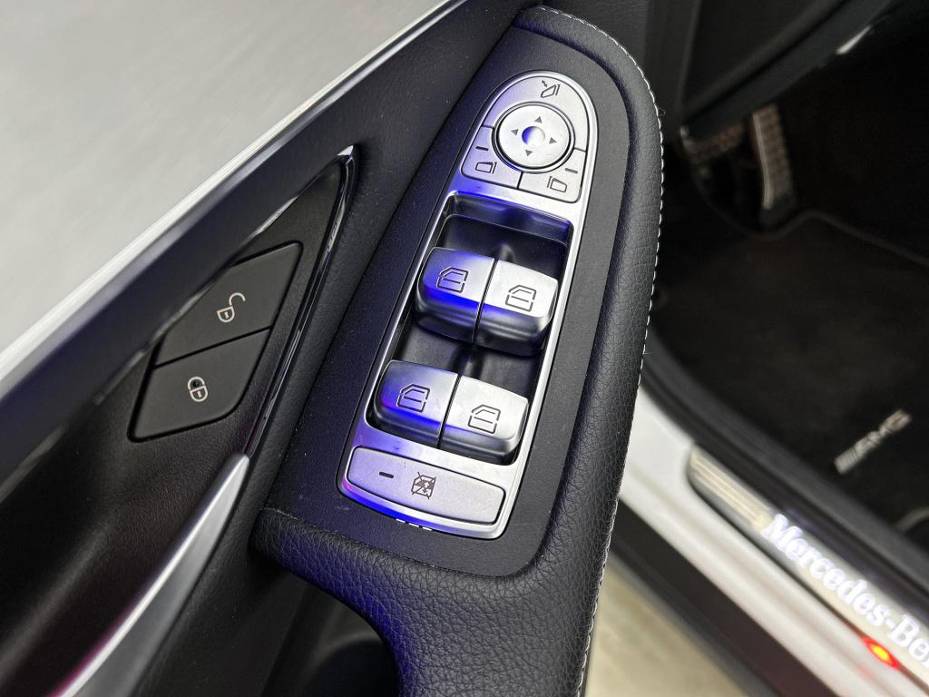 Mercedes-Benz Glc 300 e 4matic plug-in hybride | trekhaak | panoramadak | s