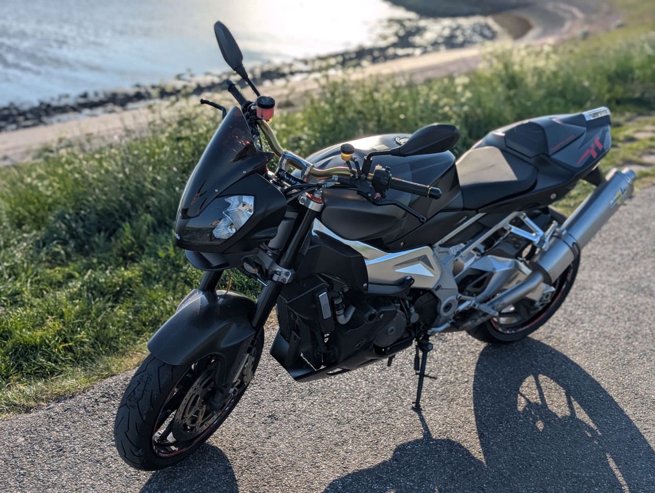 Aprilia Tuono 1000 R V2