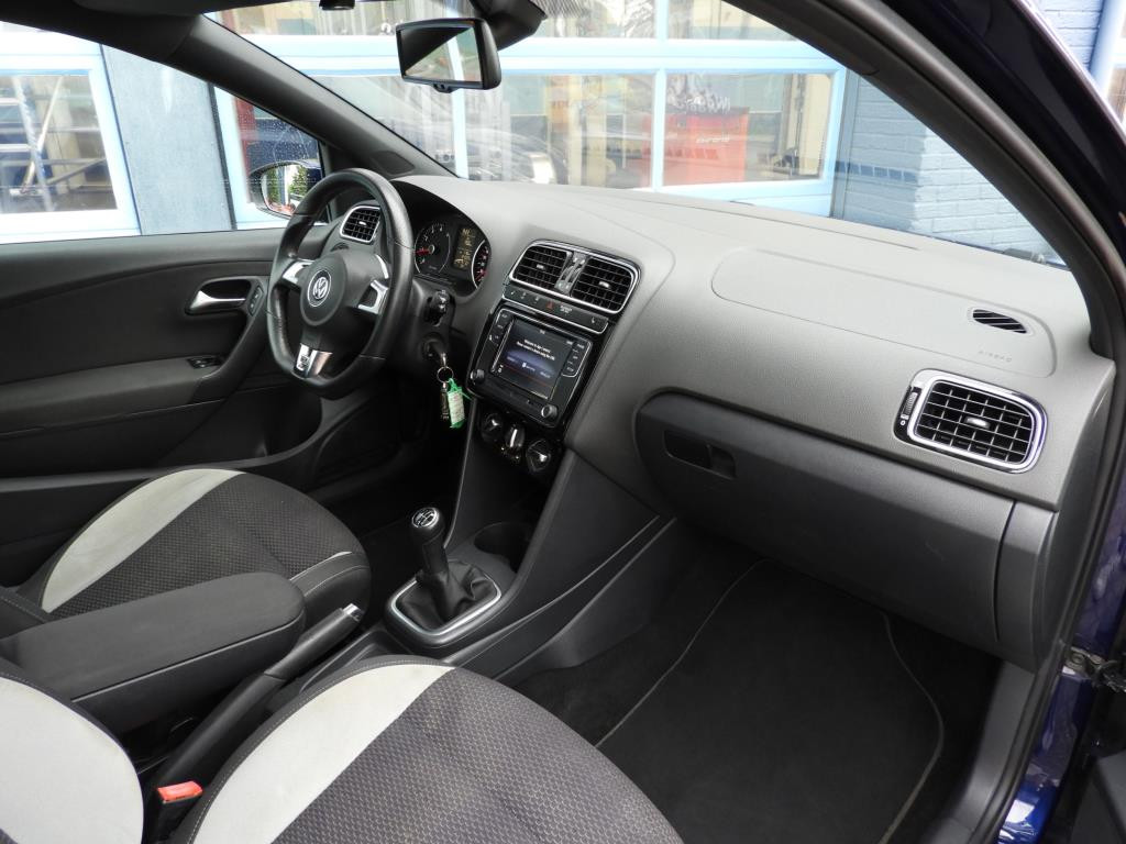 Volkswagen Polo 1.2 tsi highline r-line