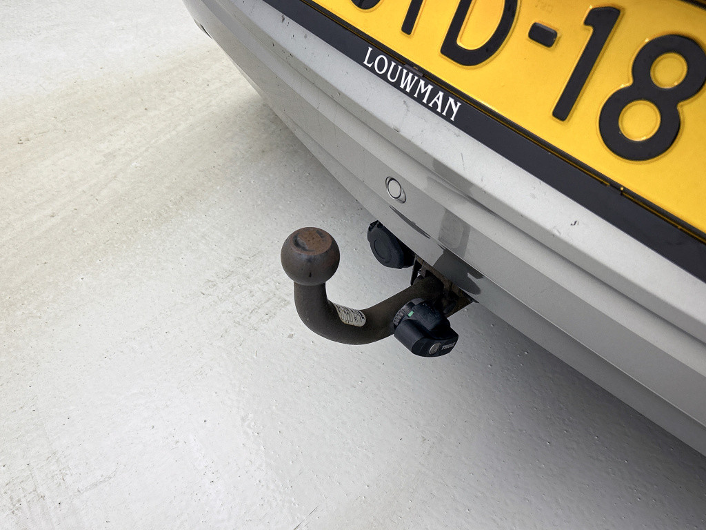 Volkswagen UP! 1.0 high up! bluemotion | 1e eigenaar | trekaak |