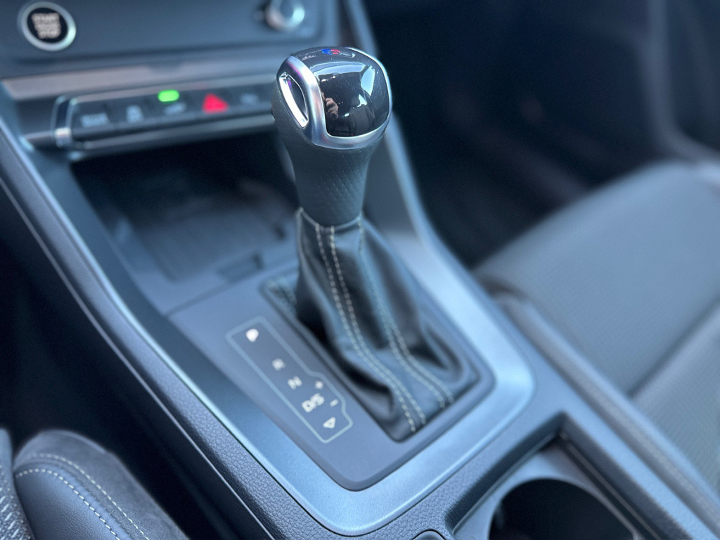 Audi Q3 sportback 45 tfsie s-line | keyless | dode hoek | adapt. cruise | e