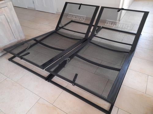 2 x 90 x 200  verstelbare Auping spiraal bodems (in goede nette staat )