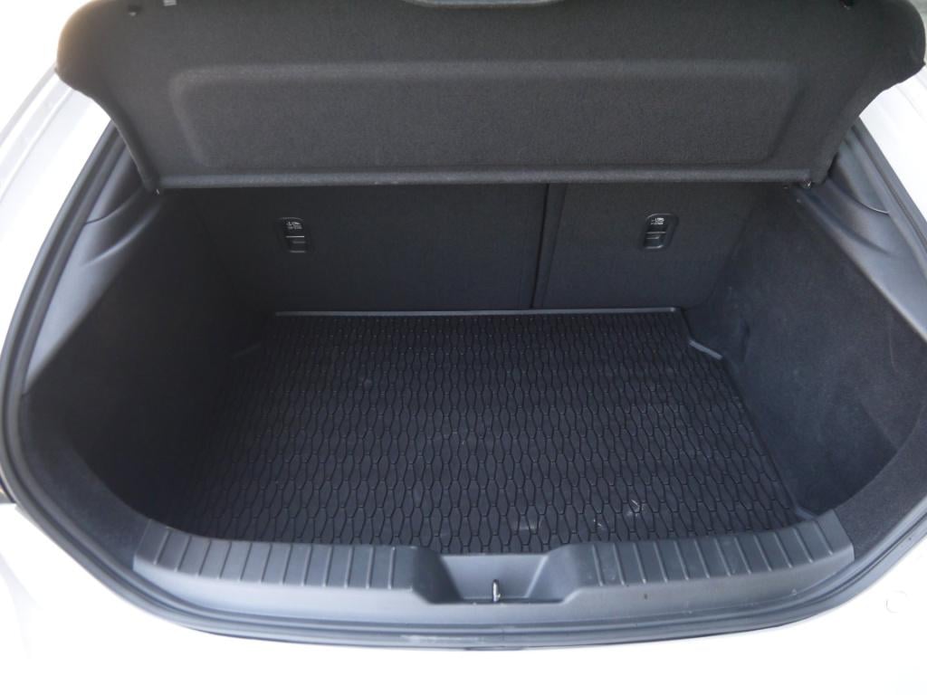Mazda 3 2.0 e-skyactiv-x m hybrid 186 nagisa|rijklaar