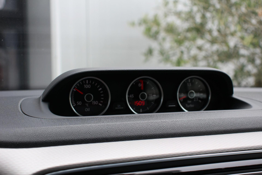 Volkswagen New Beetle cabriolet 1.4 tsi r-line club bluemotion - dab - led 
