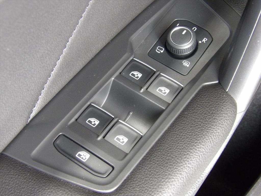 Volkswagen Tiguan Allspace 1.5 tsi act 150pk dsg highline r-line 7-zits