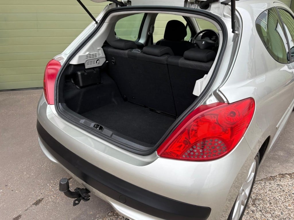 Peugeot 207 1.6 vti xs pack automaat