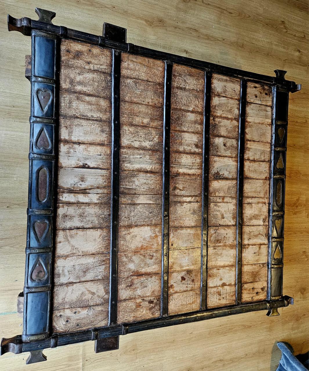 Antieke Indiase salontafel - Charpai / Manja