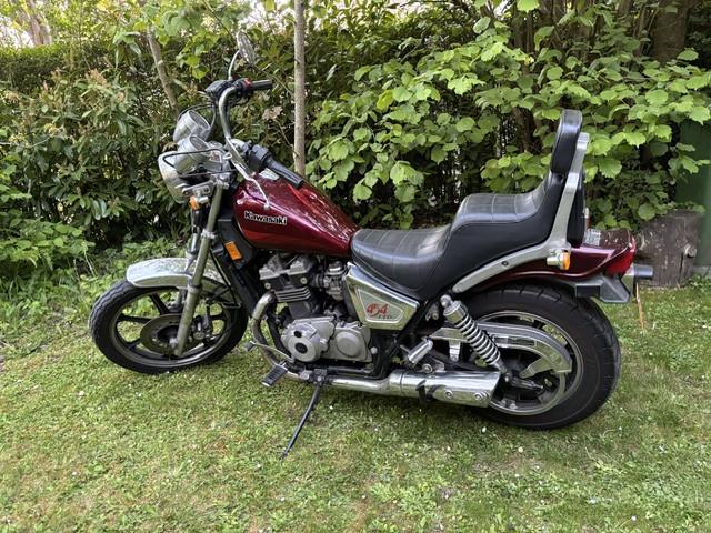 Kawasaki 450 LtD Gereserveerd