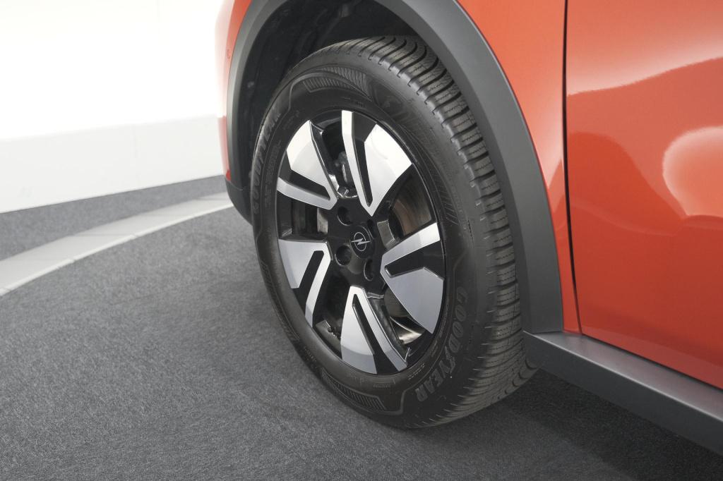 Opel Frontera 1.2 turbo hybrid 110 gs | stoelverwarming en stuurwielverwarm