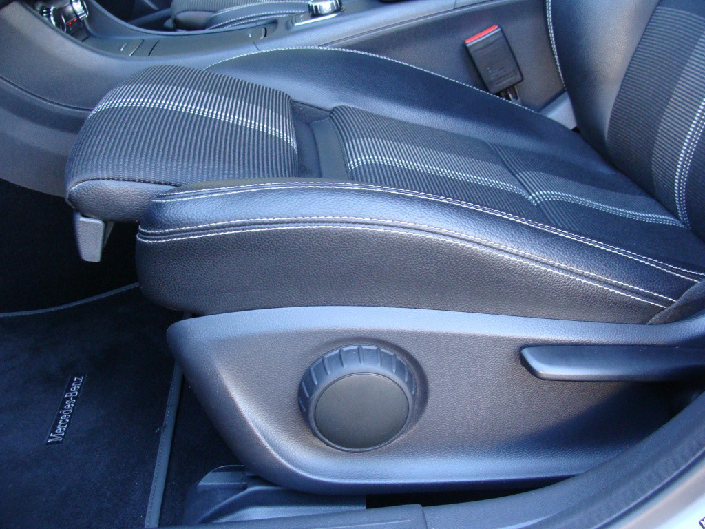 Mercedes-Benz Gla-klasse 180 premium urban
