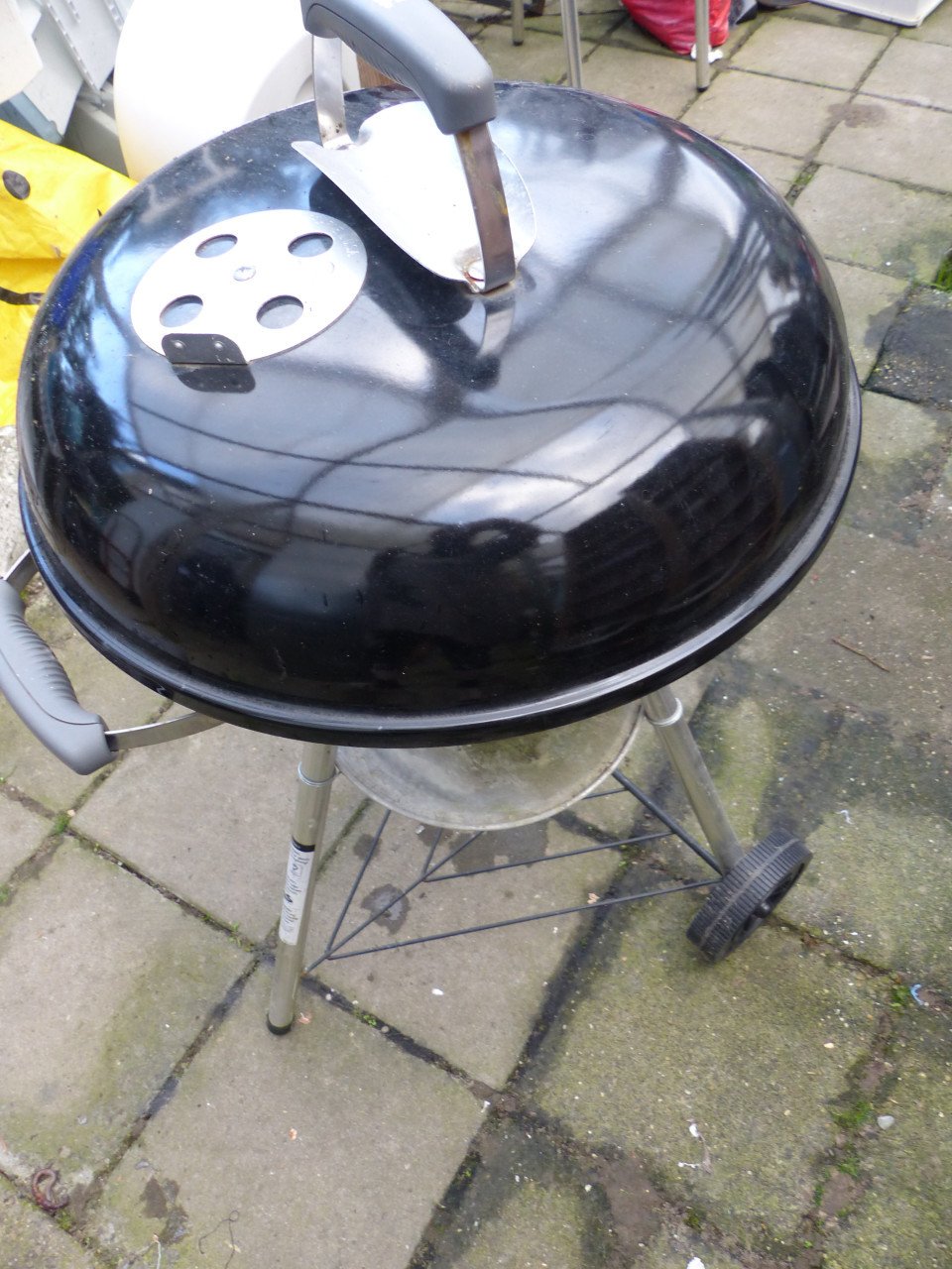 BBQ Weber 1 m hoog prima staat