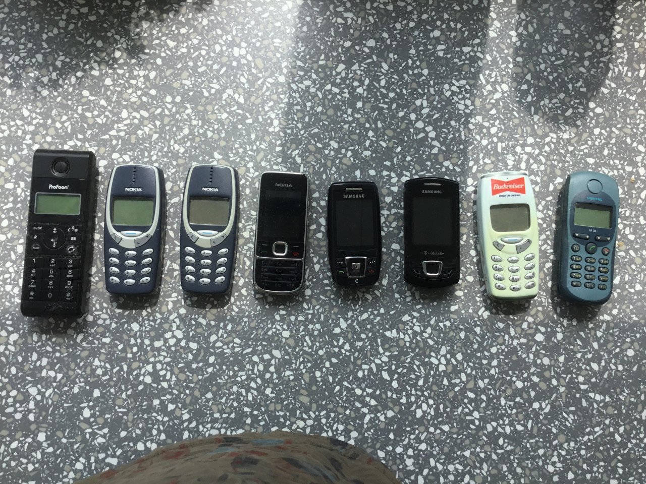 Oude Nokia’s, Siemens en Samsung telefoons