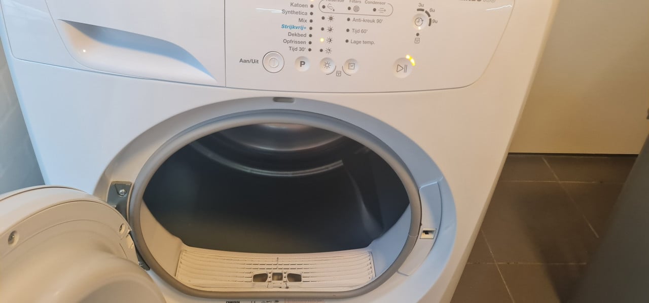 Zanussi lindo100 7kg condensdroger