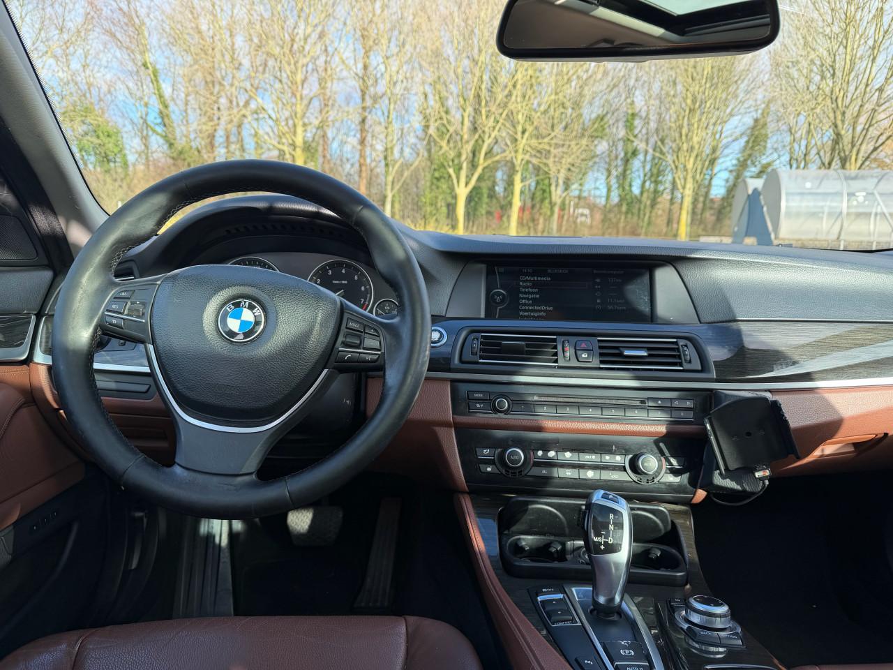 BMW 523i 3.0 6-Cilinder High Executive | Apk | Navi | Cruise | Pdc