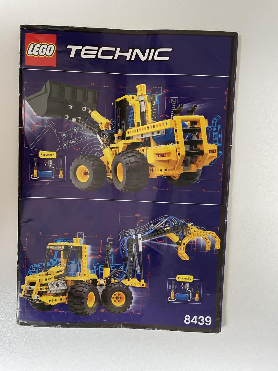 Technic Voorlader 8439