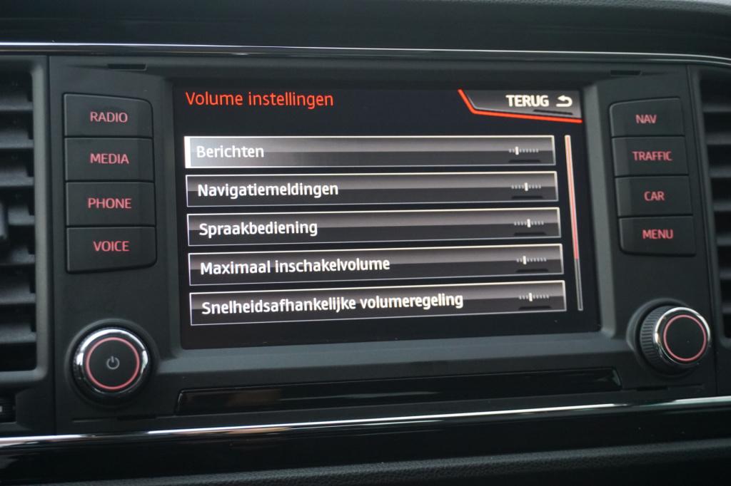 Seat Leon st 1.0 ecotsi style connect climate / navi / cruise / camera / pa