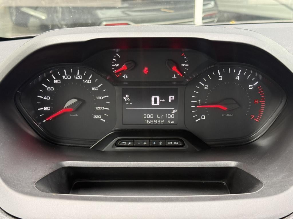 Peugeot Partner 1.5 bluehdi premium | trekhaak | navi | carplay | camera | 