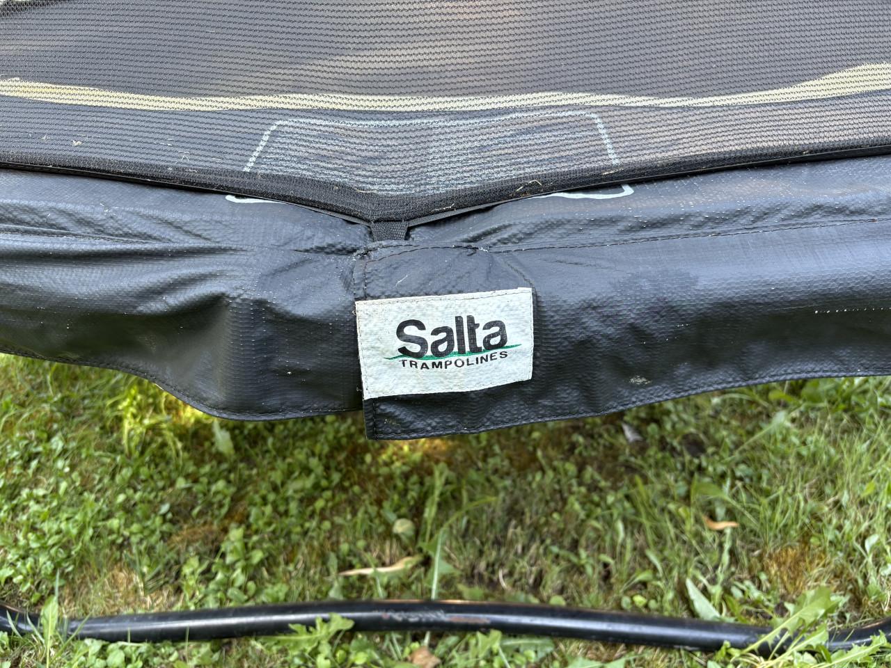 Trampoline