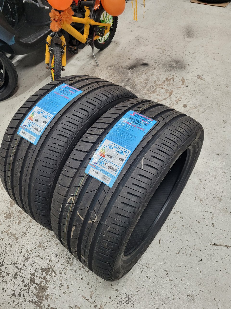 Te koop 19 inch banden