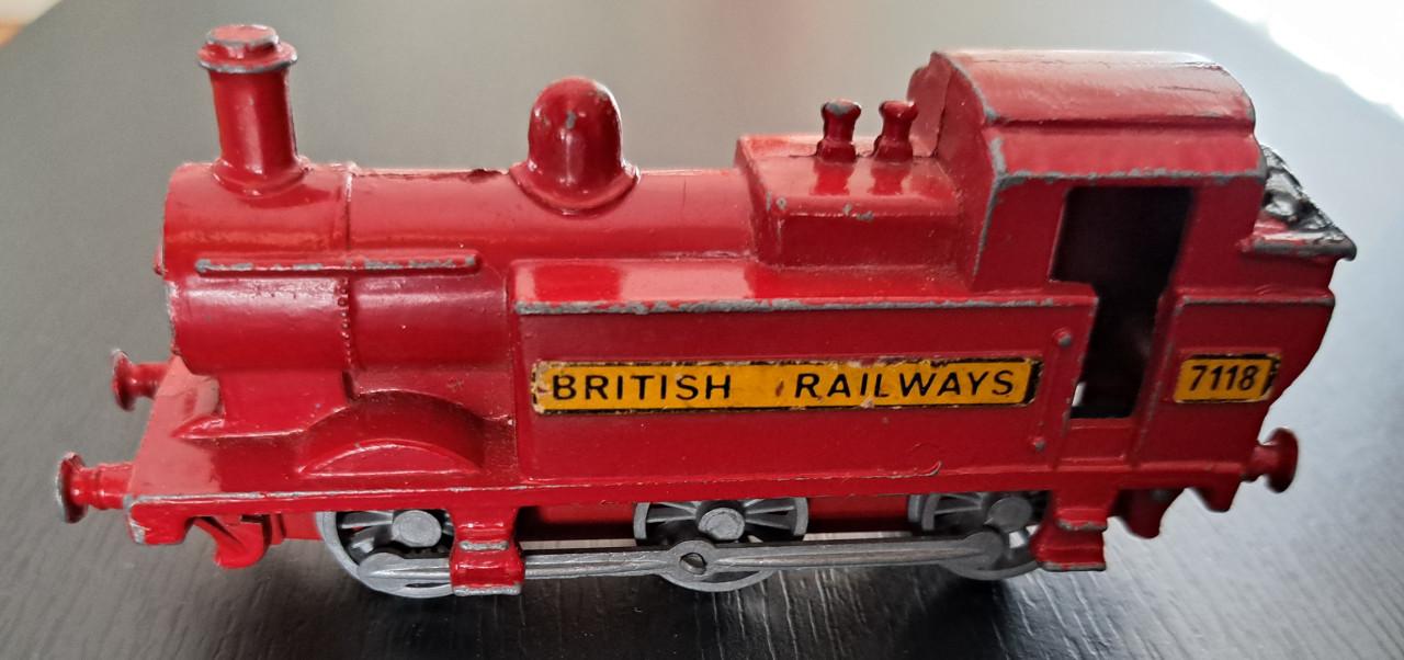 VINTAGE BRITISH RAILWAYS 7118 LOCOMOTIEF MODEL