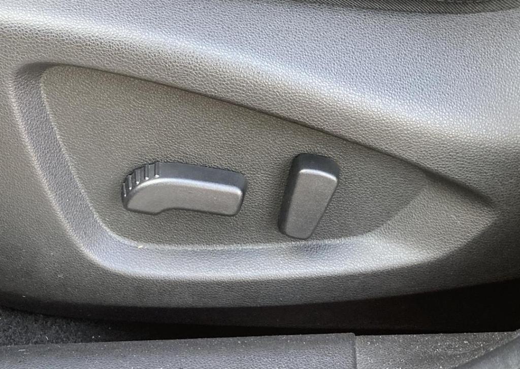 Renault Kadjar 1.3 tce 140 intens - leer / stoelverwarming