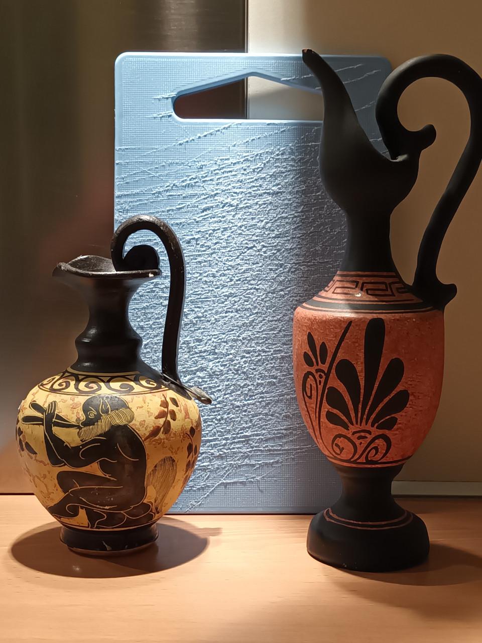 2 stuks Griekse vaasjes origineel van Kreta afkomstig