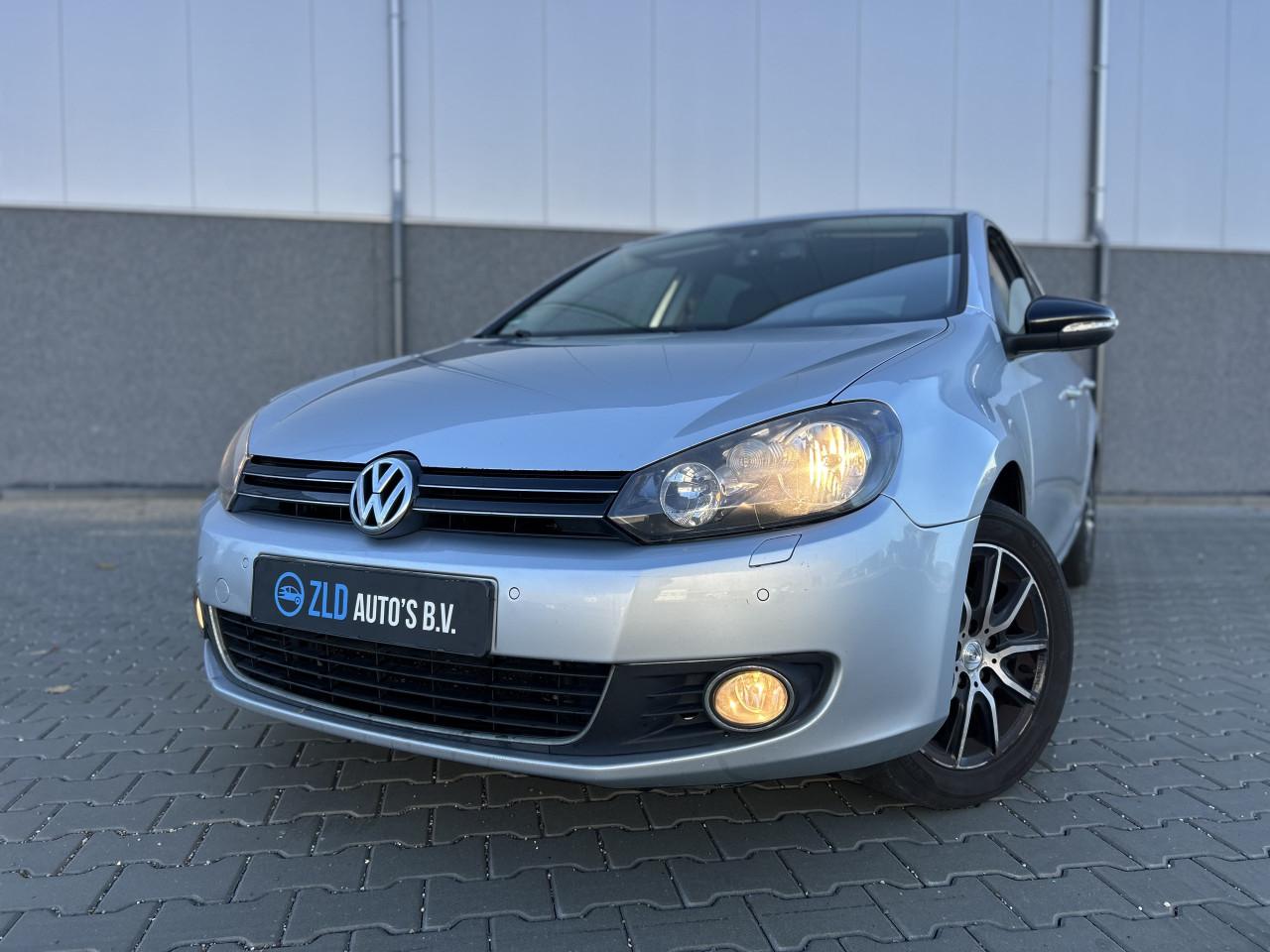 Volkswagen Golf 1.2 TSI Style BlueMotion/CRUISE CONT/CARPLAY