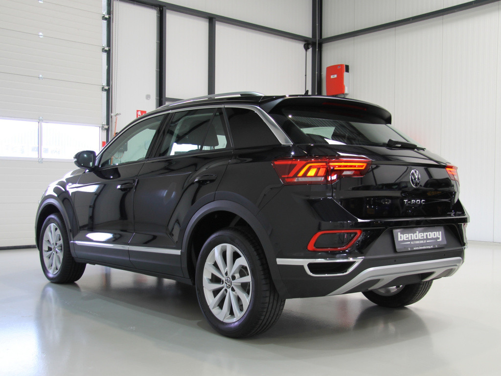 Volkswagen T-roc 1.5 tsi 150pk dsg style | acc | lane | camera