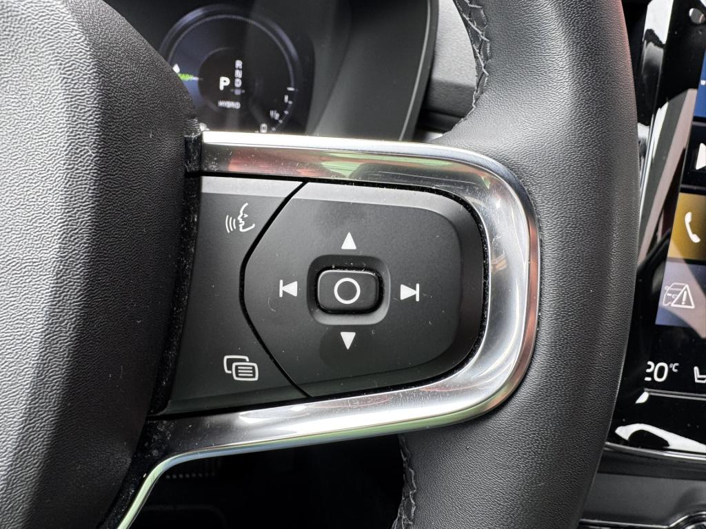 Volvo XC40 1.5 t4 plug-in hybrid plus dark | trekhaak | harman/kardon | win