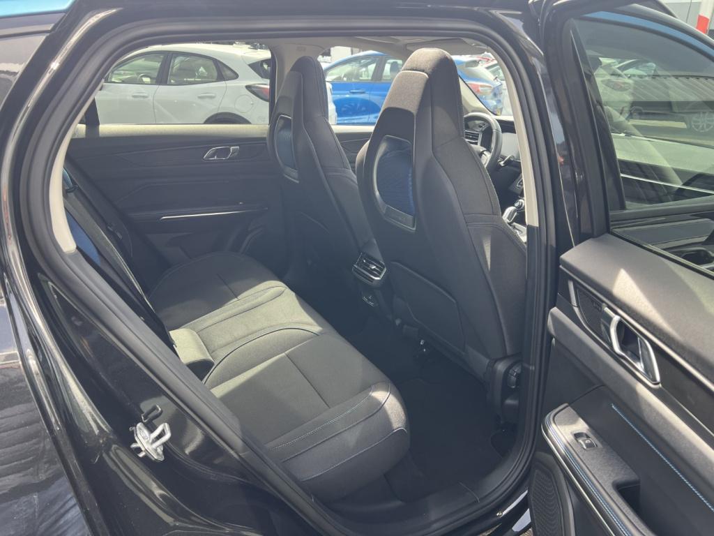 Lynk & Co 01 1.5 261pk phev 7dcth , panodak , trekhaak , carplay ,adaptive 