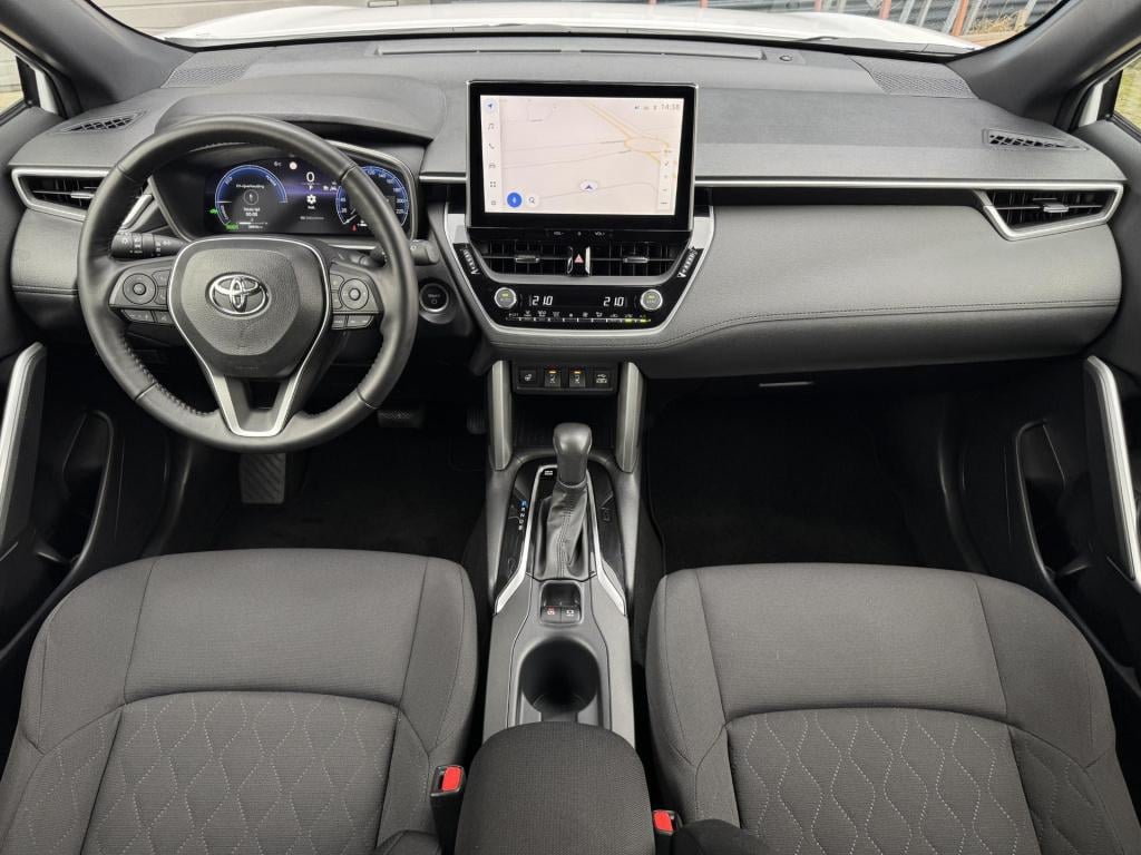 Toyota Corolla Cross 2.0 high power hybrid active stuur- + stoelverwarming!