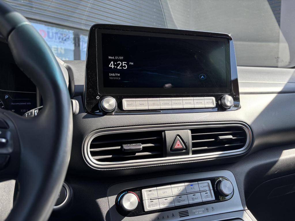 Hyundai Kona ev limited 64 kwh