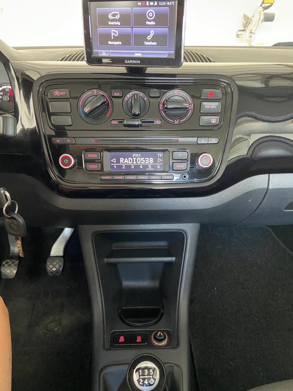 Volkswagen UP! Move up! 2014