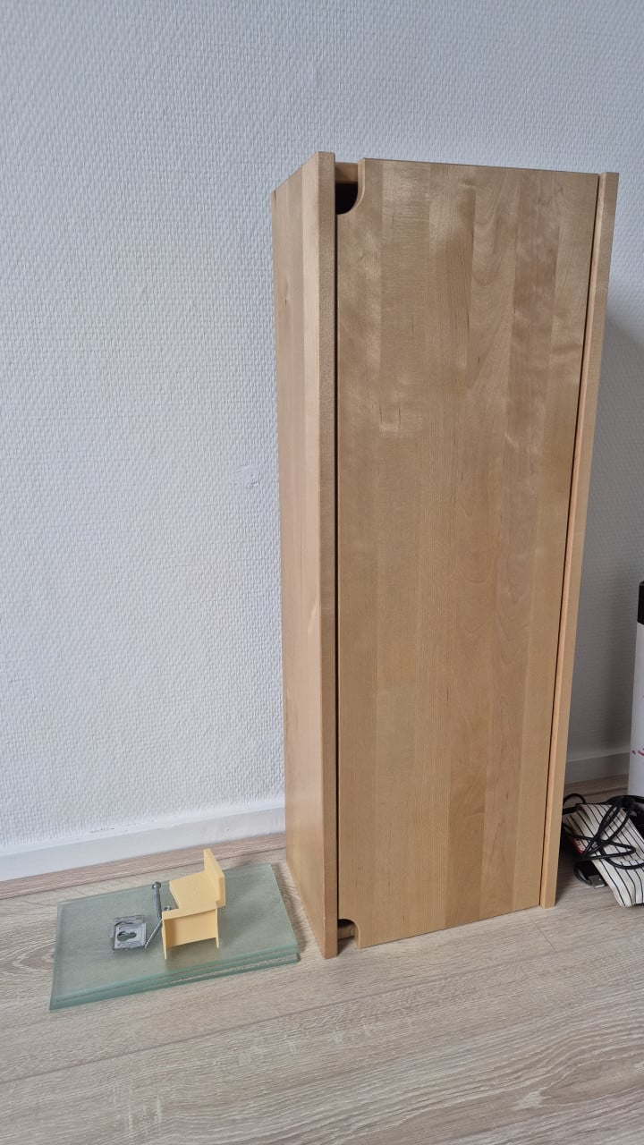 Hangend kastje