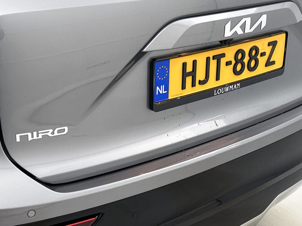 Kia Niro Ev air 64.8 kwh | company car | 10 jaar garantie | parkeercamera |