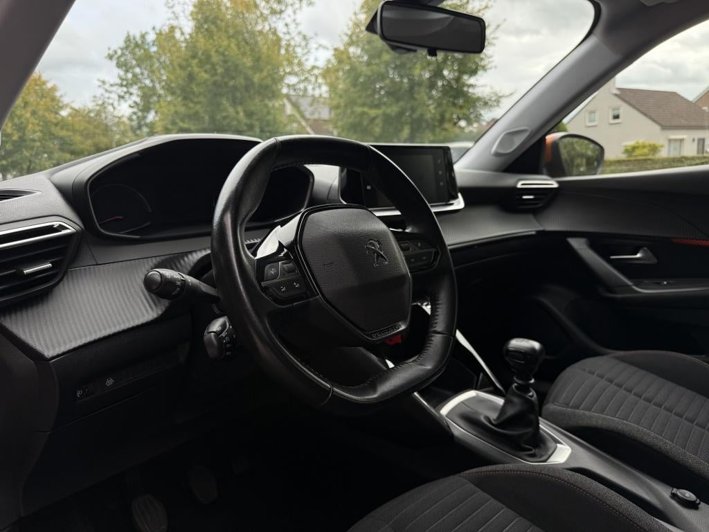 Peugeot 2008 1.2 puretech active