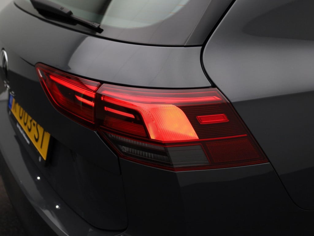 Volkswagen Golf variant 1.0 tsi life | lmv | parkeer sensoren | virtual coc