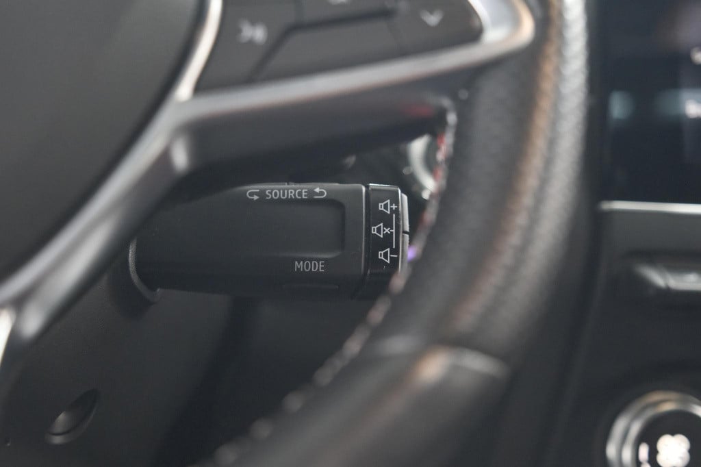 Renault Arkana mild hybrid 140 edc r.s. line | schuif-/ kanteldak | camera 