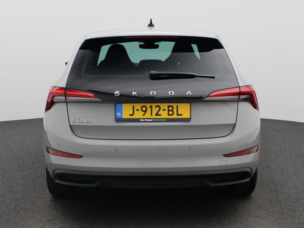 Skoda Scala 1.0 tsi sport business | automaat | lmv | parkeer sensoren | vi