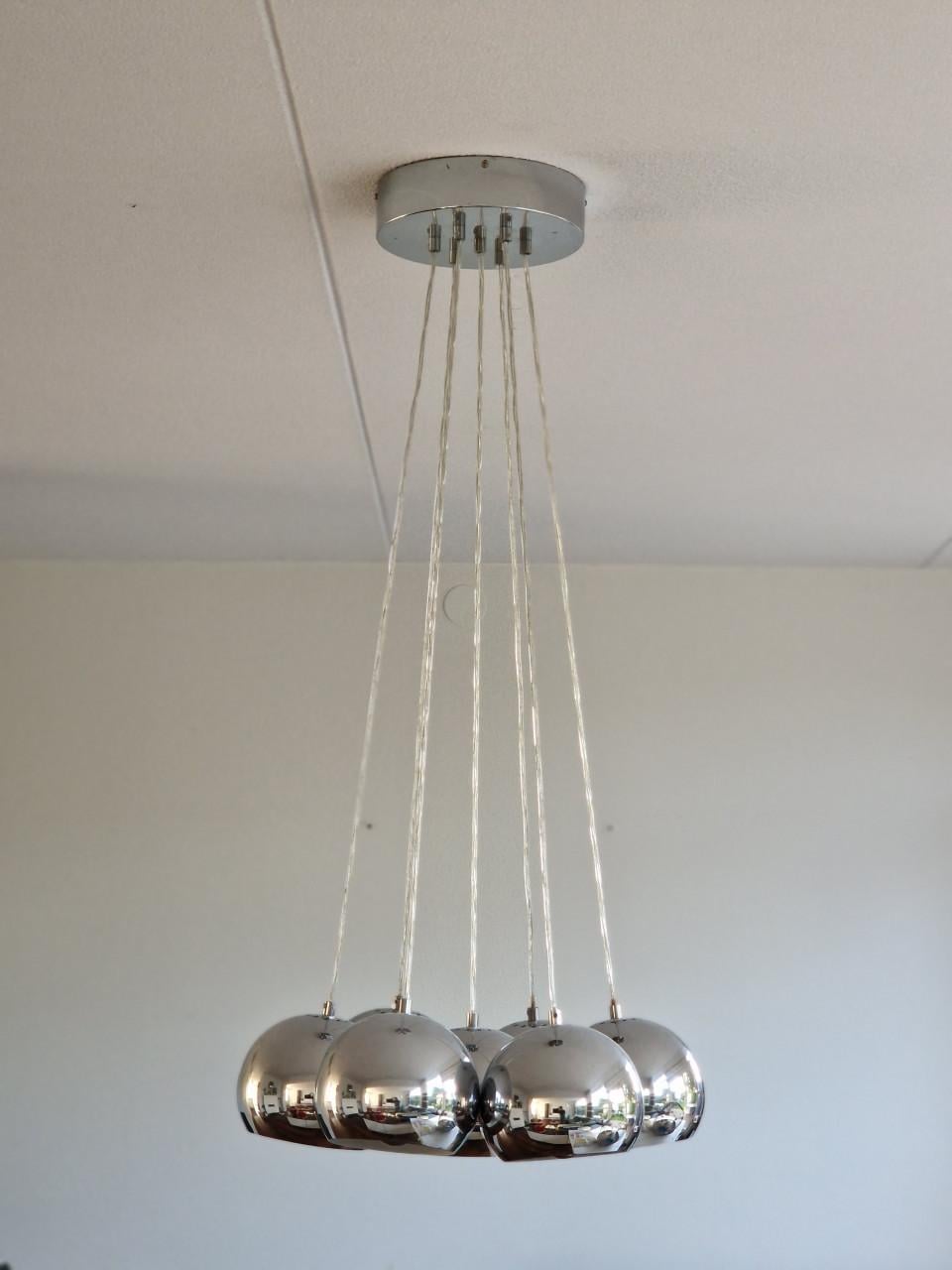 Moderne Hanglamp met 6 Chromen Bollen