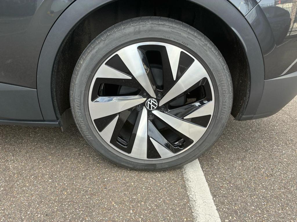 Volkswagen Id.4 first 77 kwh