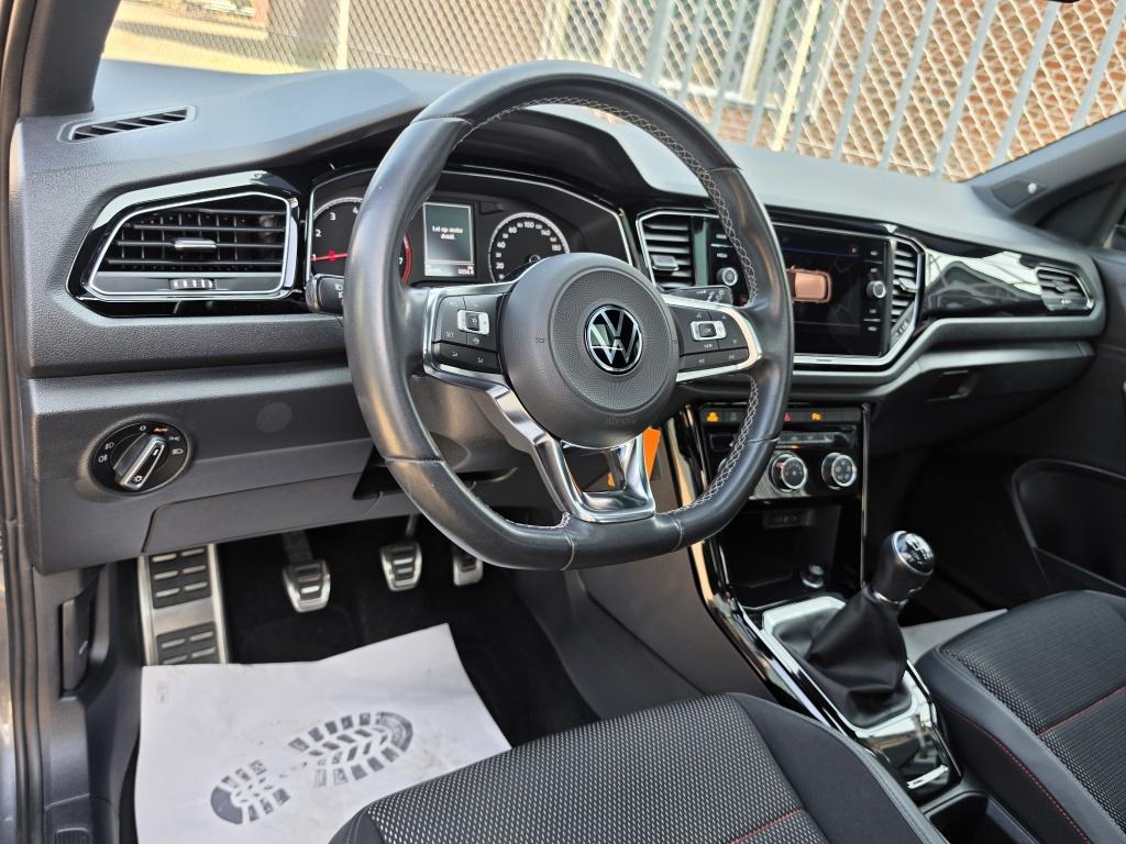 Volkswagen T-roc sport | blackstyle | 19' suzuka | led | pano | navi | crui