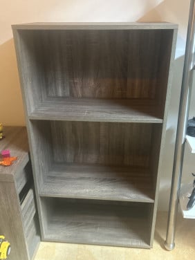Kastje/ witte kast/schoenen kastje
