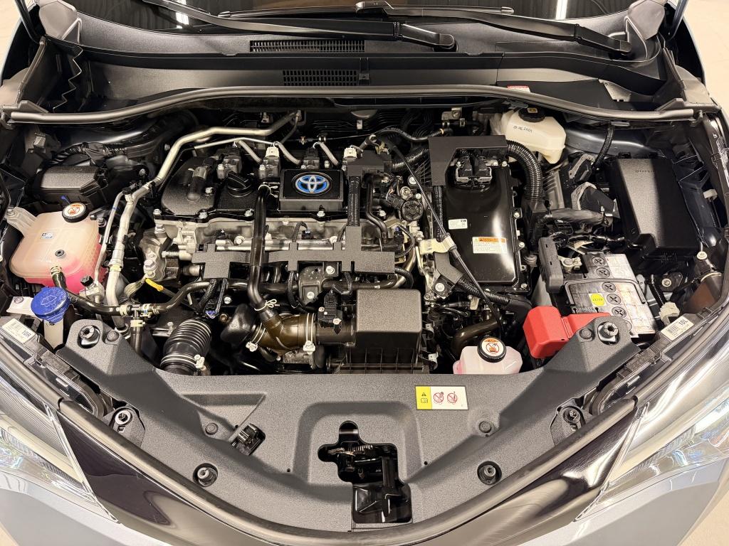 Toyota C-hr 1.8 hybrid dynamic | camera | navigatie |