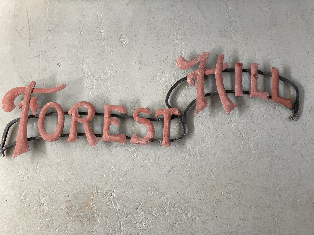 Smeedijzeren naambord Forest Hill - Woudenberg