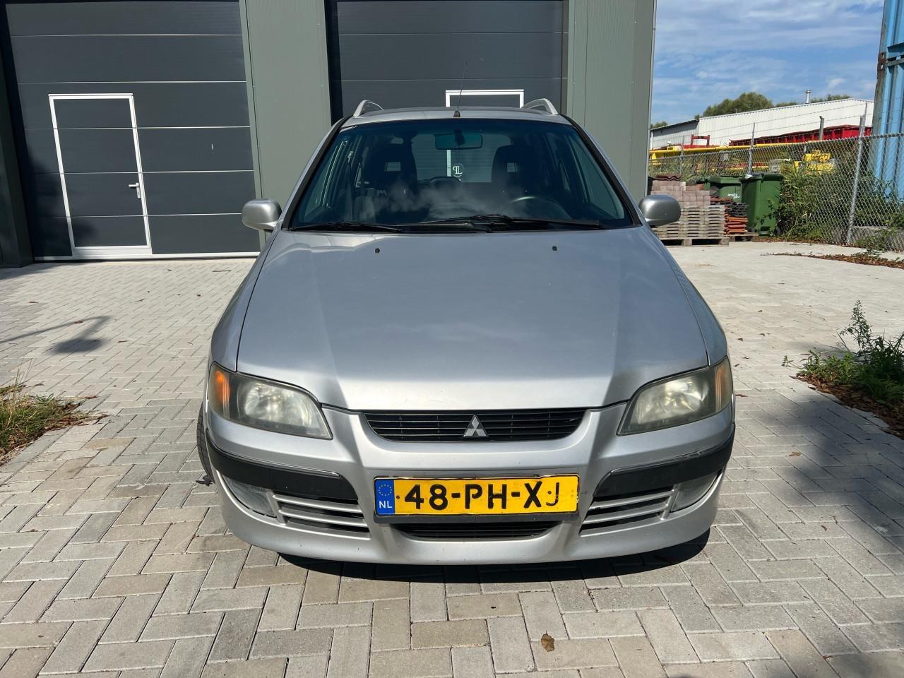 Mitsubishi Space Star 1.8 Instyle silver 144.856km