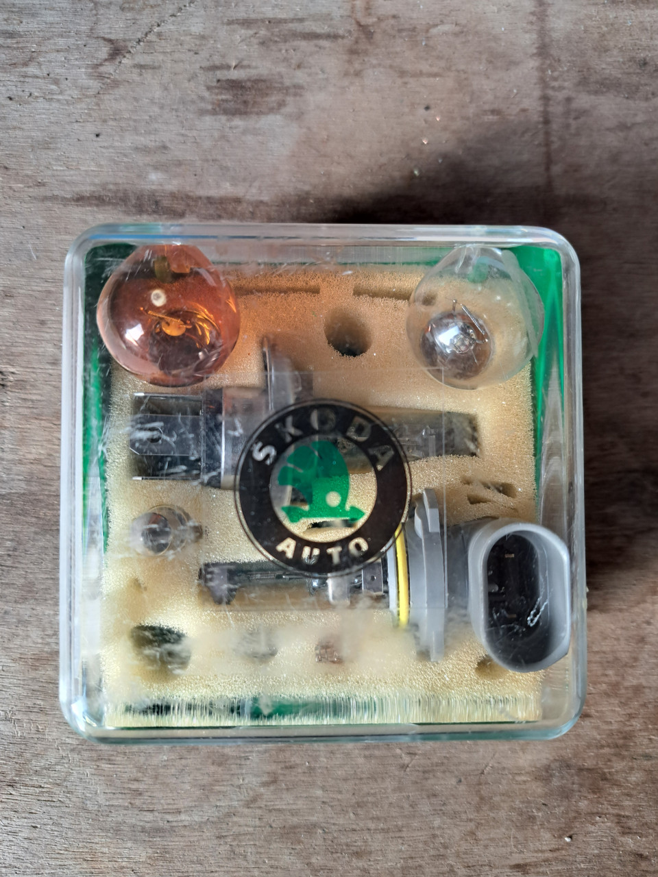 Diverse autoreservelampjes.